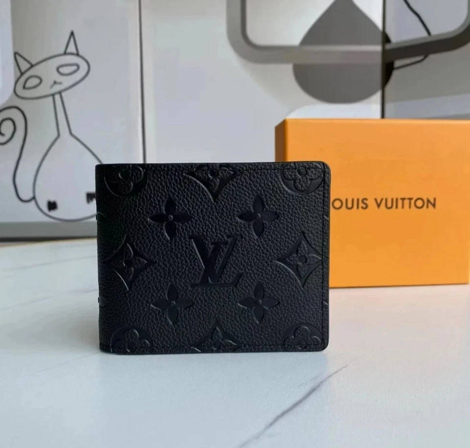 Louis Vuitton Black Men's Monogram Multiple Fold Wallet Louis Vuitton Black Men's Monogram Multiple Fold Wallet